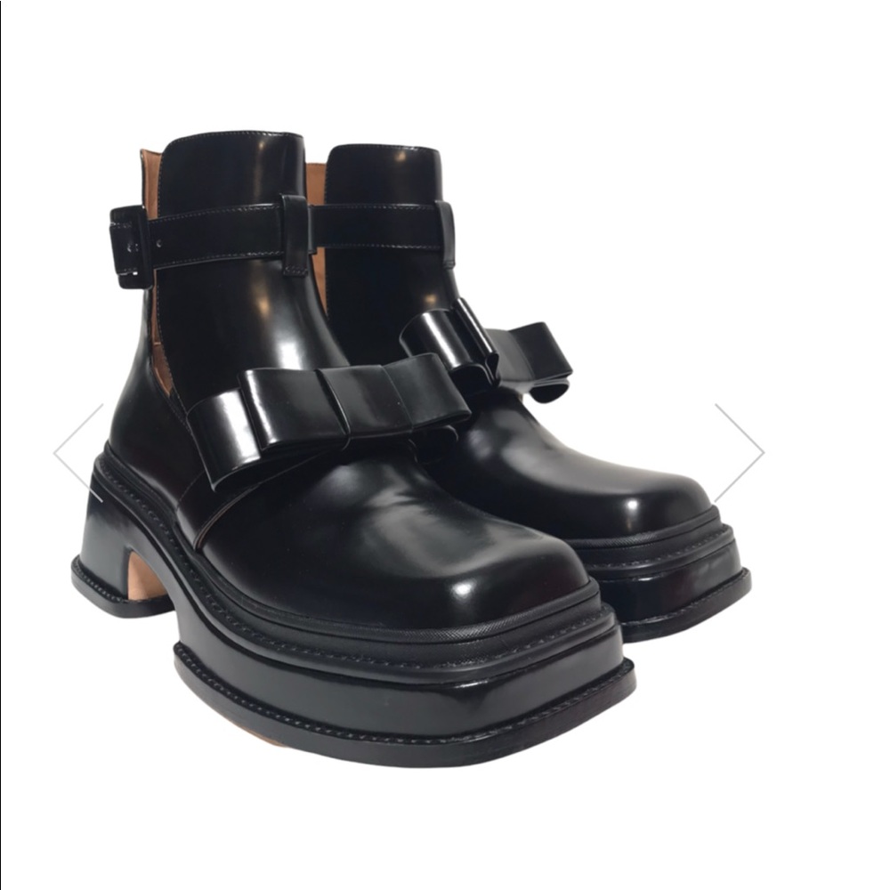 Brand new shushu tong boots